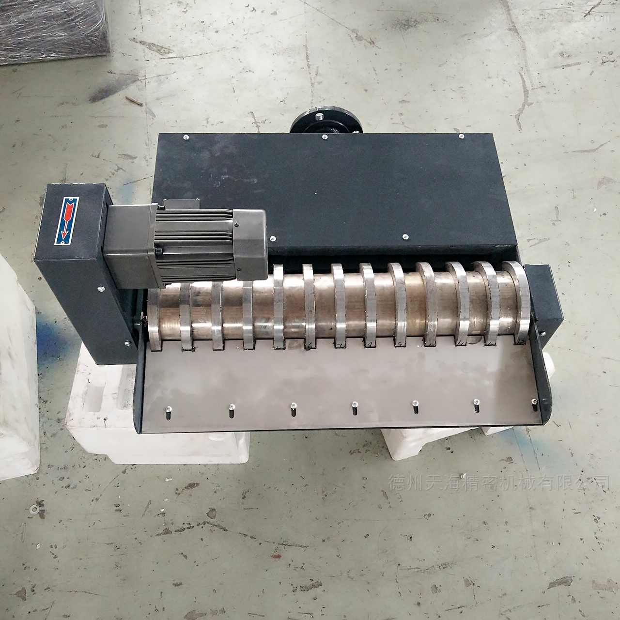 磁性分离器从结构上可以分为两种形式