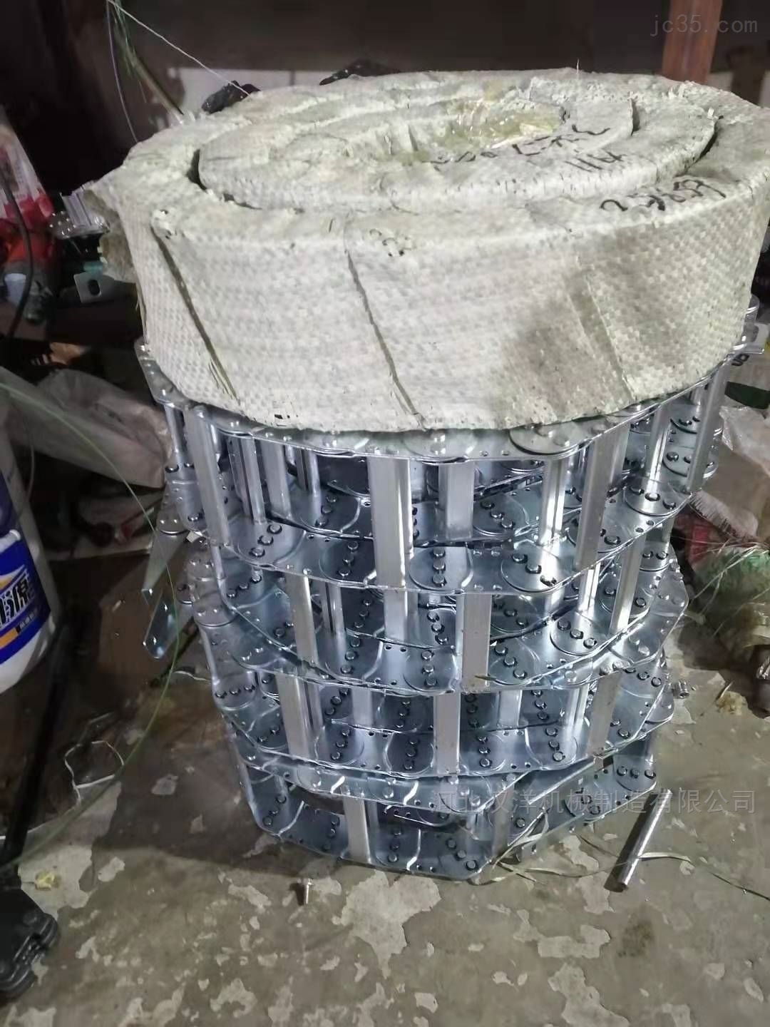 浅析钢制拖链的表面加工精度 浅析钢制拖链的表面加工精度