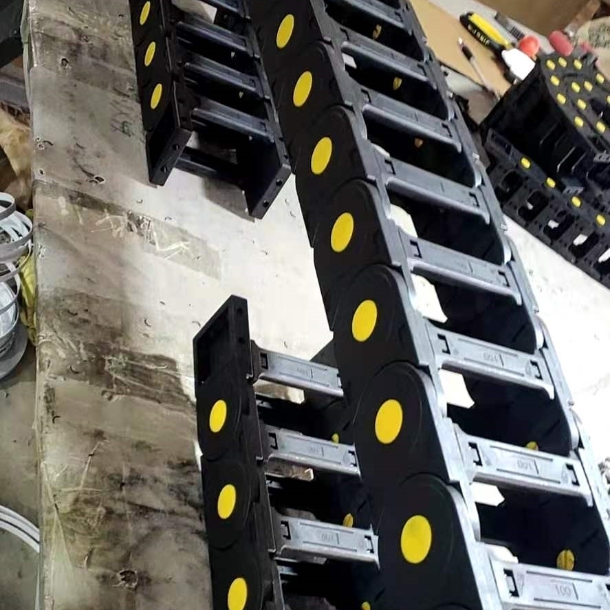 尼龙拖链的注塑技术改变机床企业现状