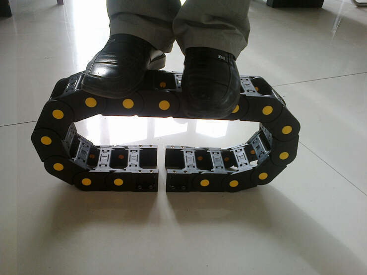 45*R100坦克链生产厂家