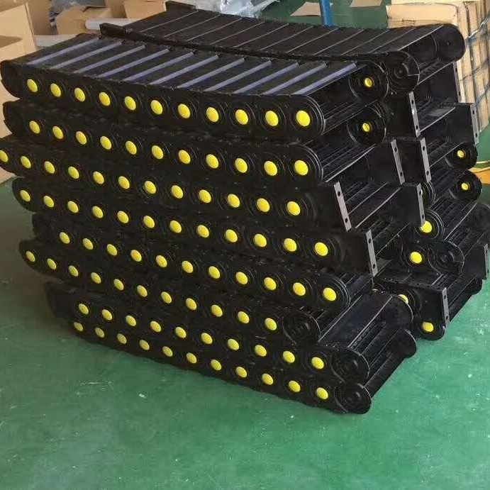 冬季使用塑料拖链时应该注意哪些？