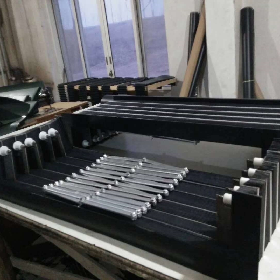 宏康告诉您折叠式风琴防护罩拉坏了应该如何处理