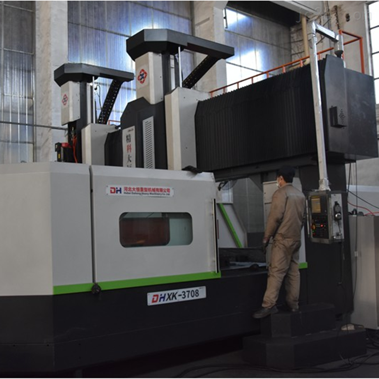 大型数控龙门铣床特点详细介绍