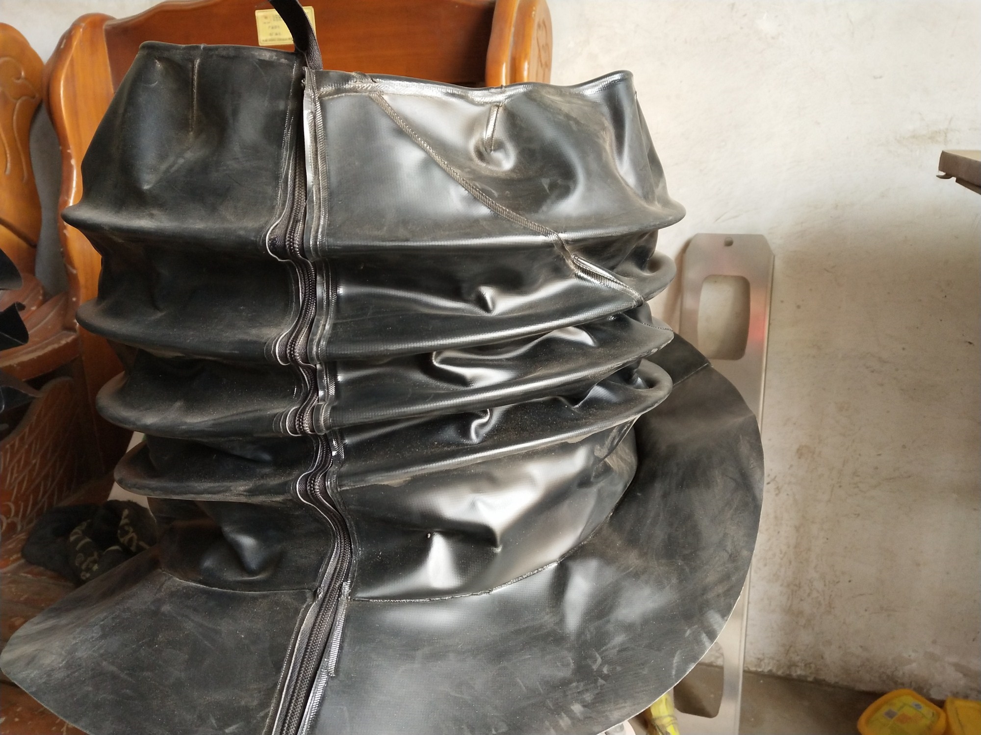 无心磨床锥形油缸防水罩修整器定制要求