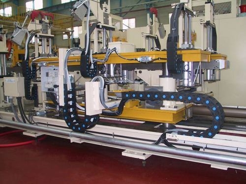 如何正确的使用塑料拖链 如何正确的使用塑料拖链