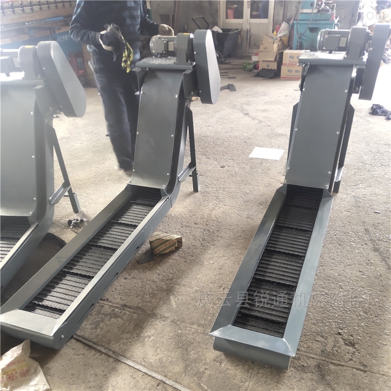 加工中心应该怎么选择排屑机