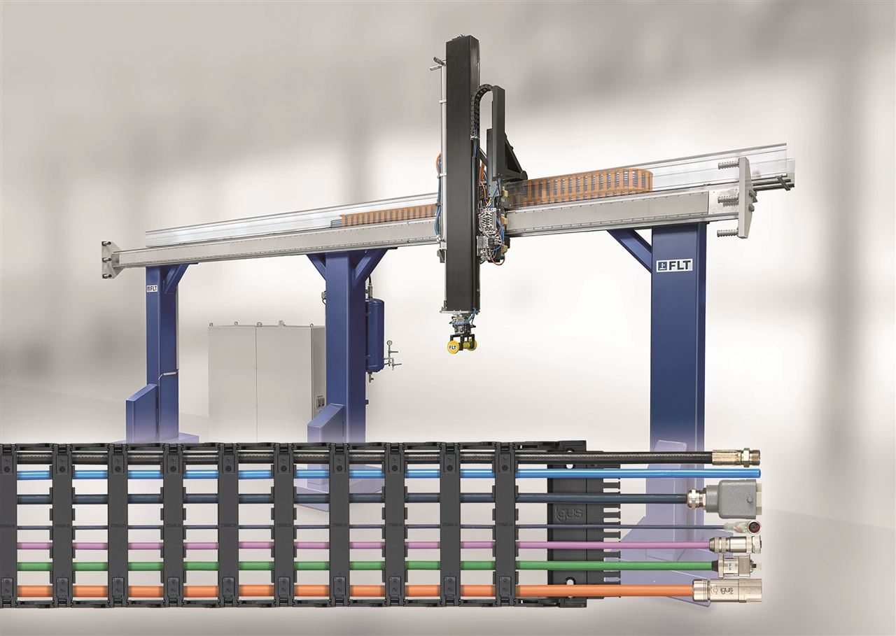 线性电机机器人采用igus拖链系统实现高速的安全供能