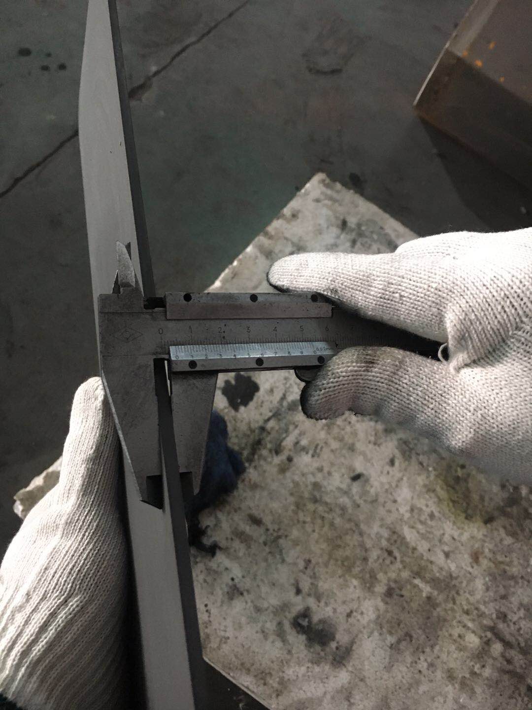 晨虹数控金刚石线切割机床切割Ta-SiO2脆性材料国外新材料效果好