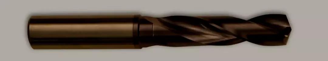 如何挑选钻孔加工的钻头？