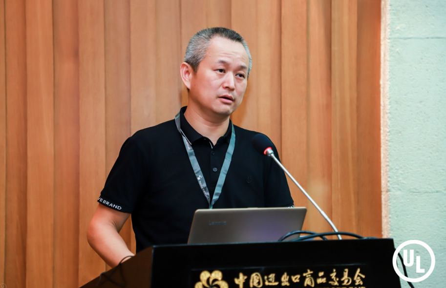 全球首颁太阳能路灯系统UL 证书