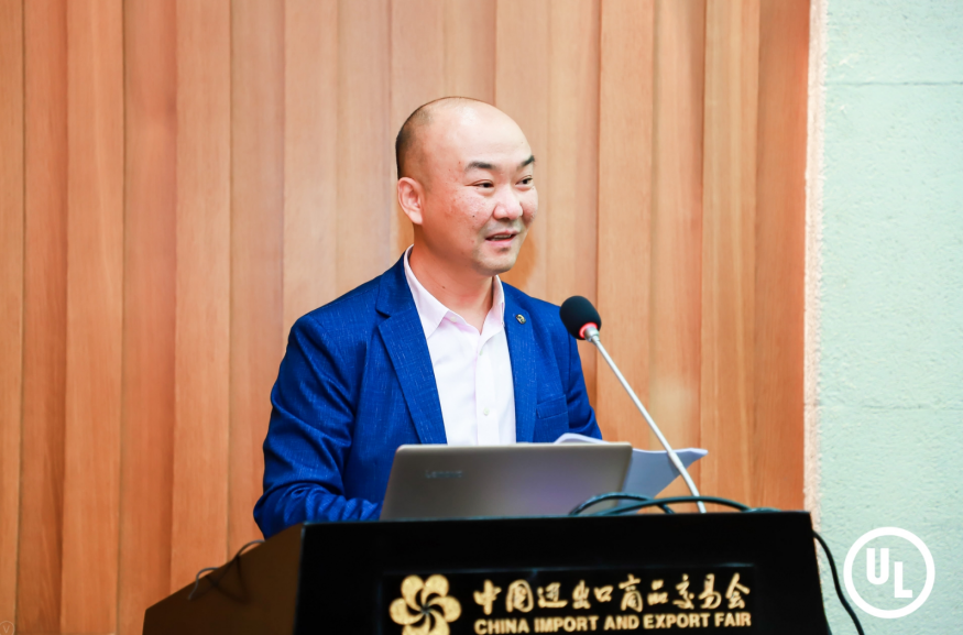 全球首颁太阳能路灯系统UL 证书