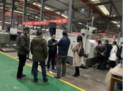 公司通过“CNC500轴类零件多功能高精度磨床”技术成果鉴定