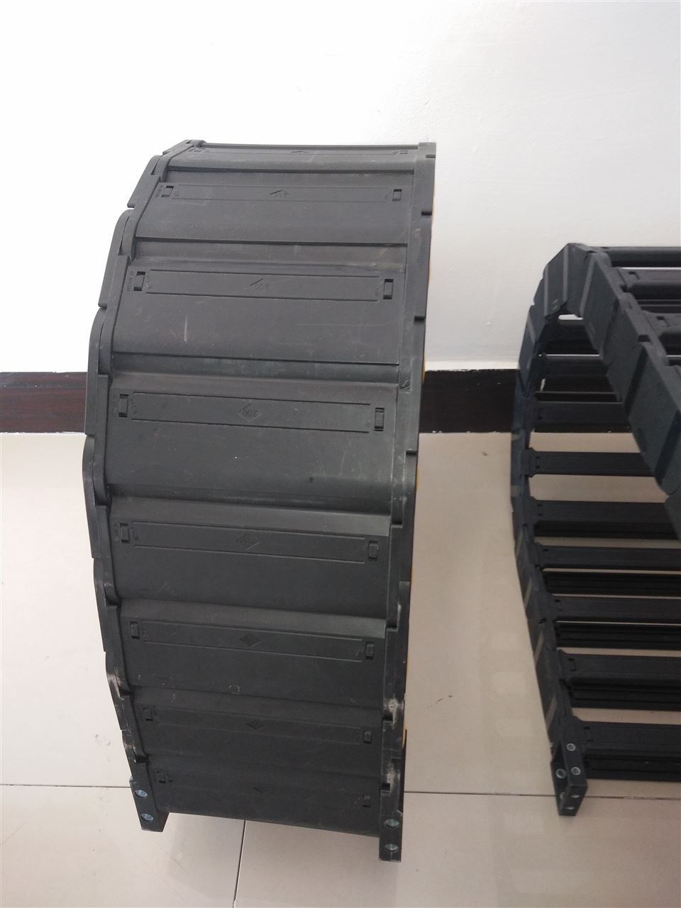 宝佳机床附件加强尼龙拖链新技术研发