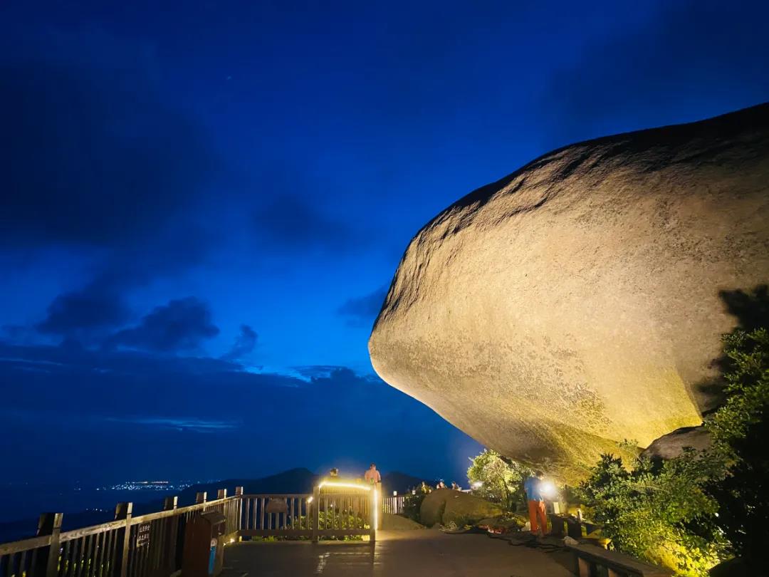 浙江温州“龟岩古道”夜游正式开启