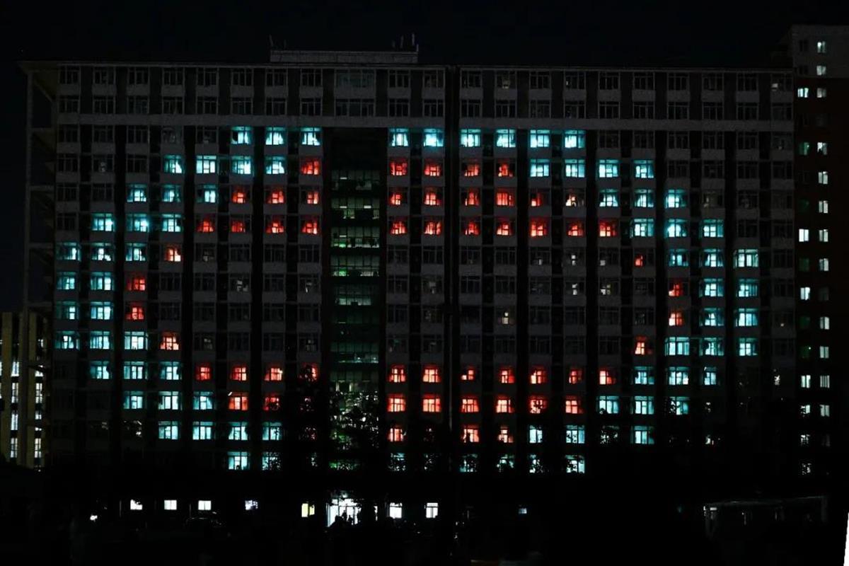 中国农业大学用亮灯秀诉说冬奥情