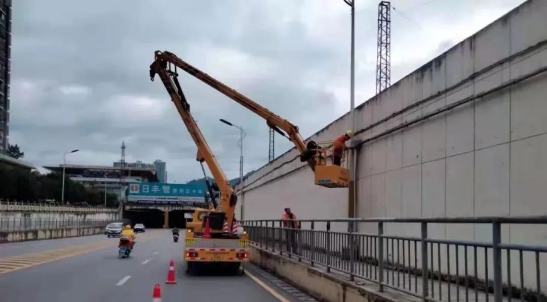 贵州都匀对21条路段及城市景观亮丽照明场所进行分时段调控