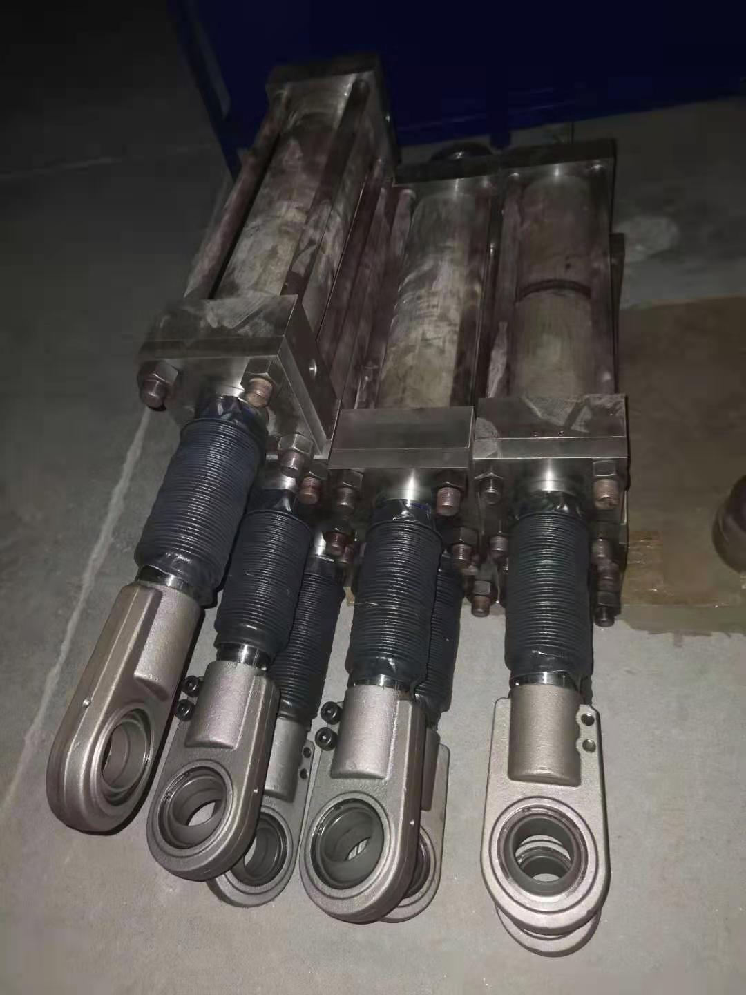 带您了解挖掘机液压油缸护套的结构和特点