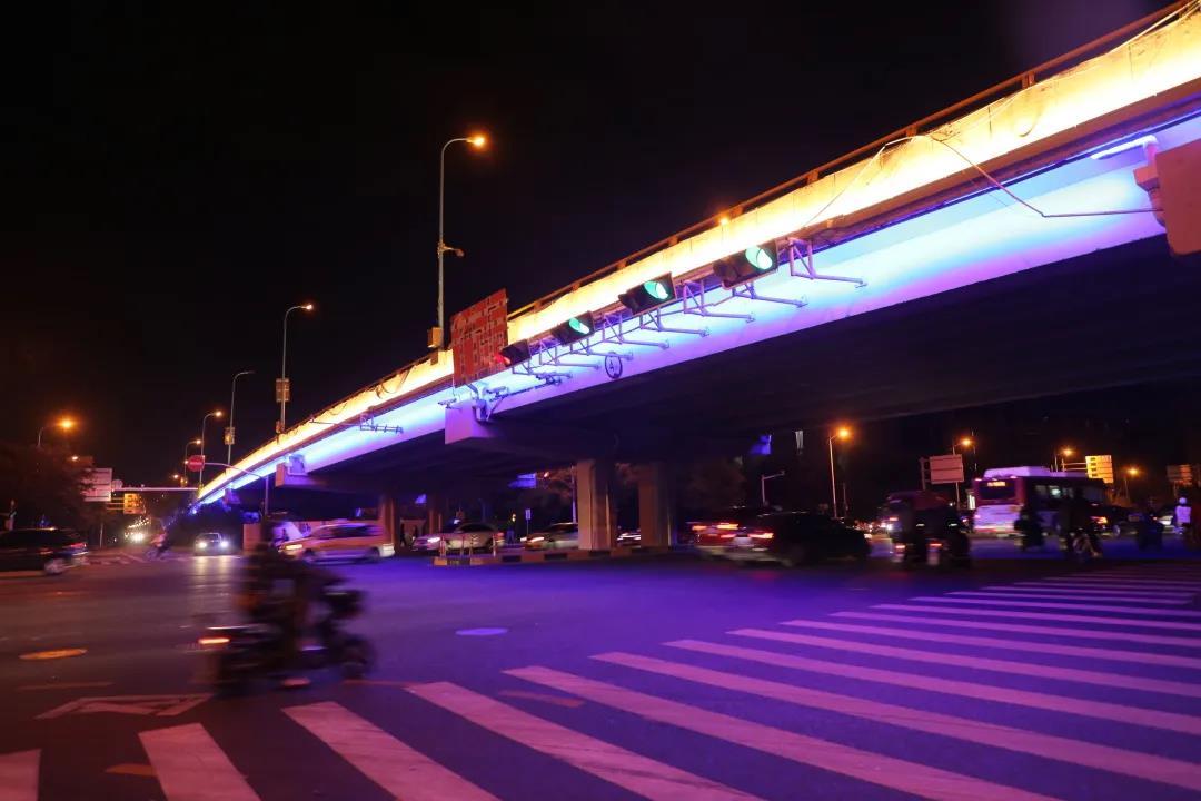 上海闵行多条进博会场馆周边道路沿线完成夜景亮化提升