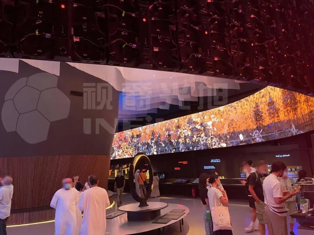 视爵光旭无缝曲面LED显示屏在2020年世博会芬兰馆大放光彩