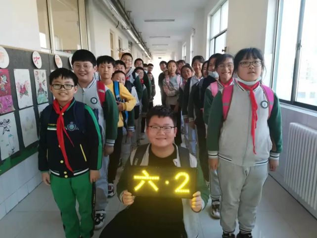 LED灯牌助山东潍坊高新区清平小学学生安全回家