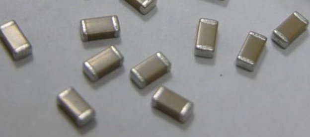 分享方法给大家去处理电容器的啸叫难题