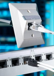 R*M将SPE布线系统用于智能建筑