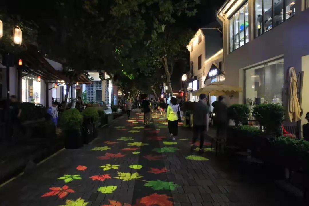 杭州南宋古韵清河坊夜景灯光升级迎亚运