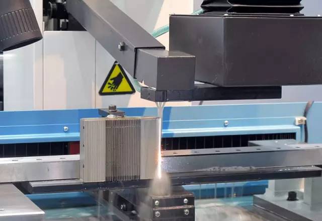 如何解决数控中走丝线切割加工中的问题