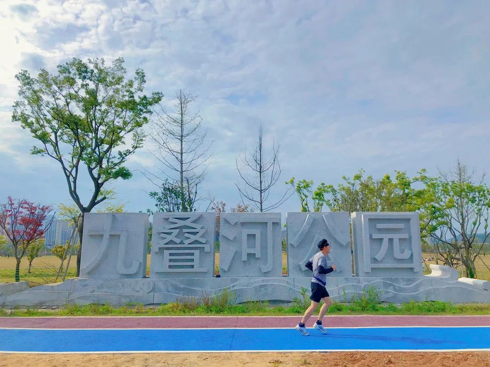 浙江温州平阳县省级绿道3号线鳌江段夜景照明工程开始施工