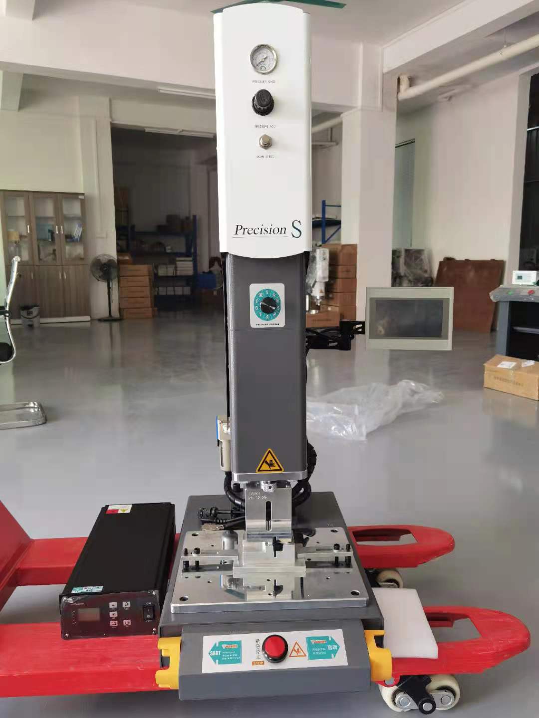 如何区分塑料焊接机和金属焊接机,两者之间有什么不同? 如何区分塑料焊接机和金属焊接机,两者之间有什么不同?