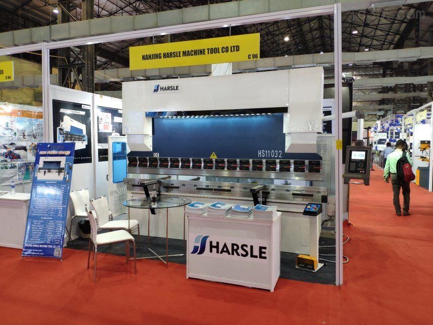 折弯机厂家对于折弯机的结构说明 折弯机厂家对于折弯机的结构说明