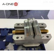 工件在夹具中常用的定位有哪几种？