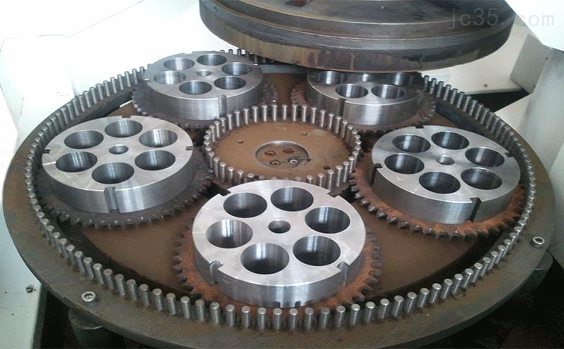 圆柱滚子用什么设备研磨？