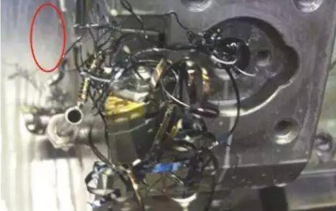 你还在为走心机的缠屑问题而困扰么?西铁城走心机让你不再担忧! 你还在为走心机的缠屑问题而困扰么?西铁城走心机让你不再担忧!