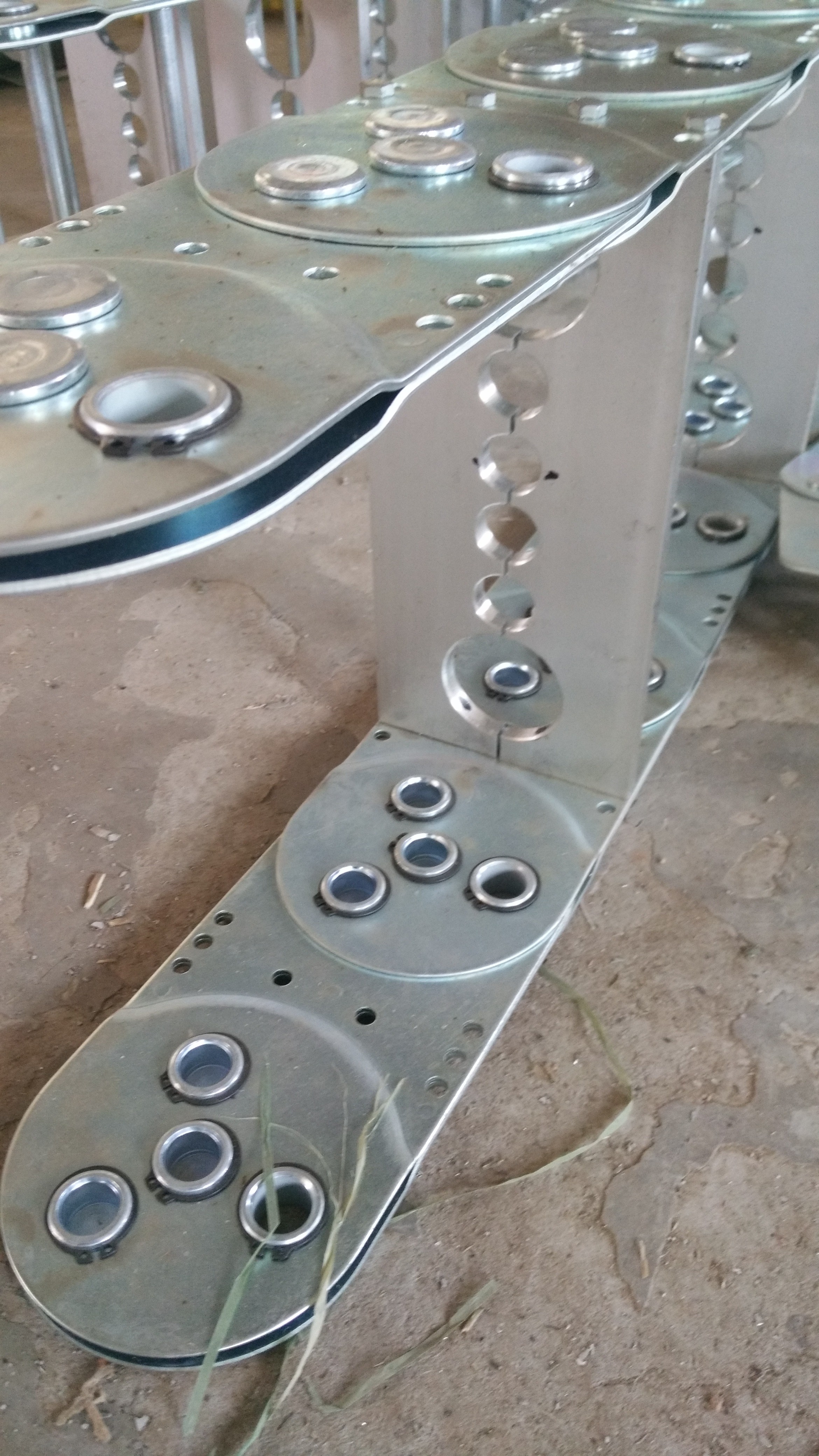 钢制拖链产品应该怎样快速辨识呢？