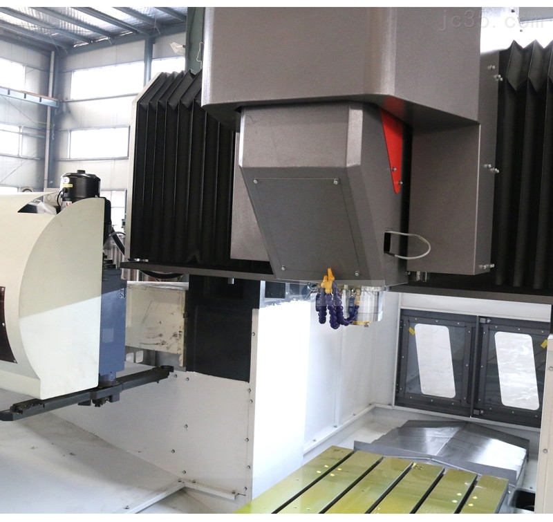 数控龙门铣床特点