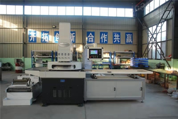 量刃具数控研磨机设备加工