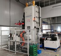 对这些部位进行充分的润滑可使双油缸拉床使用寿命延长