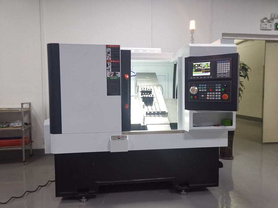 什么是斜床身数控排刀车床?