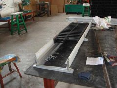 在混乱的市场中拖链厂家相互帮助才是发展之计