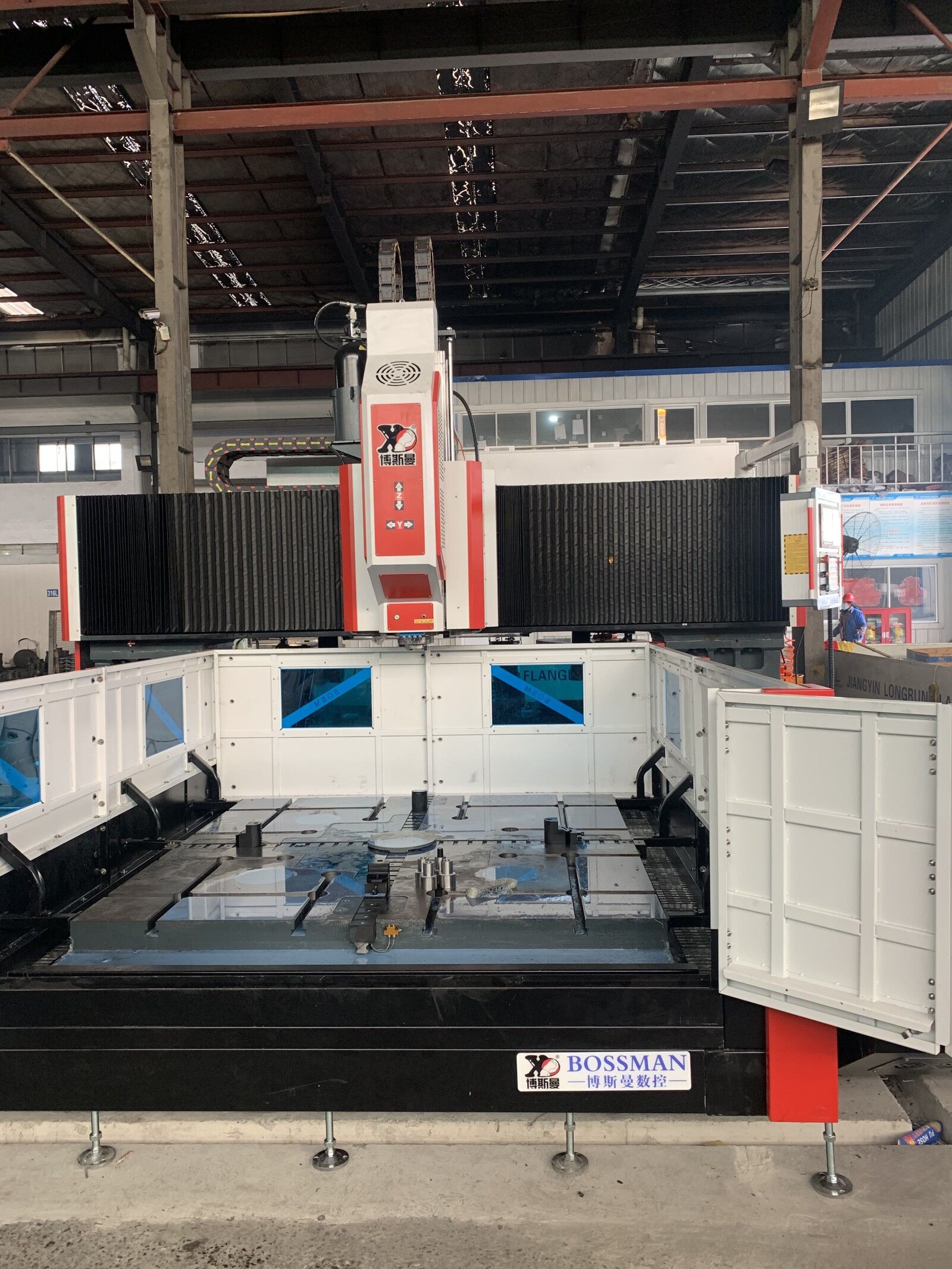 分体式2020龙门数控钻铣床客户现场