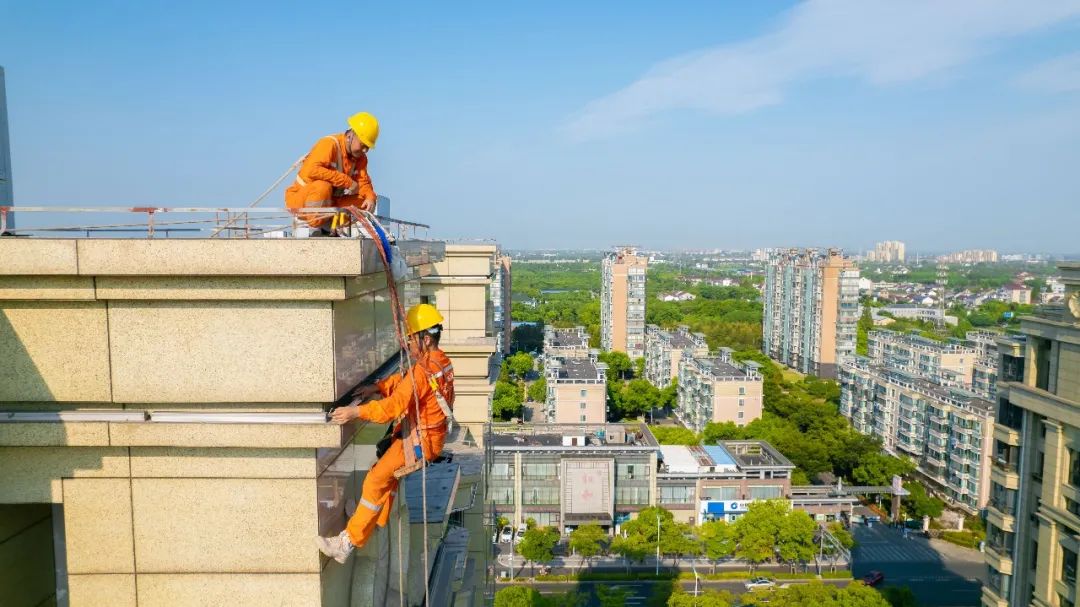 上海奉贤区部分小区景观灯光大维修项目顺利通过验收