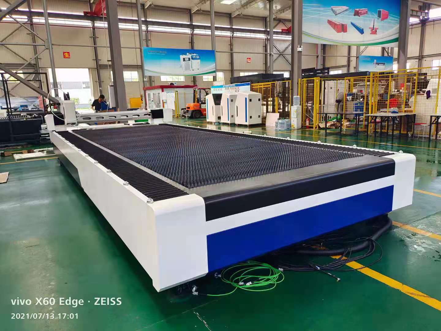 激光切割机铸铁床身好还是焊接床身好