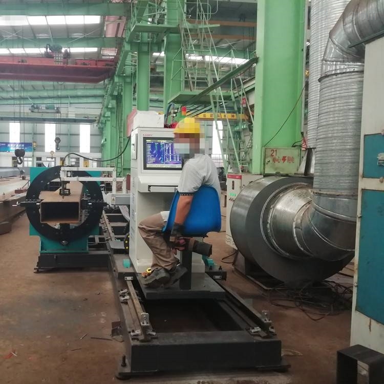 数控式相贯线切割机的注意事项