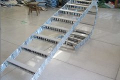 钢制拖链和钢铝拖链的特点