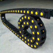 尼龙塑料拖链配备耐磨滑块的应用介绍