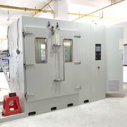 使用步入式恒温试验室时需要注意以下几点事项