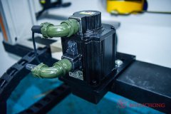 三相异步电动机与伺服电机的区别