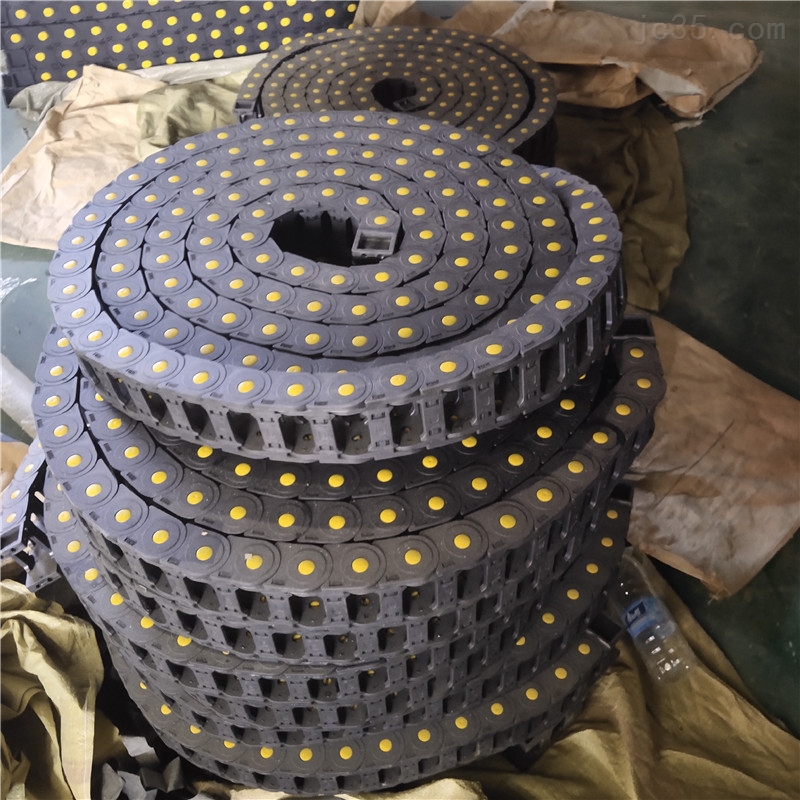 桥式尼龙拖链能否在室外使用呢