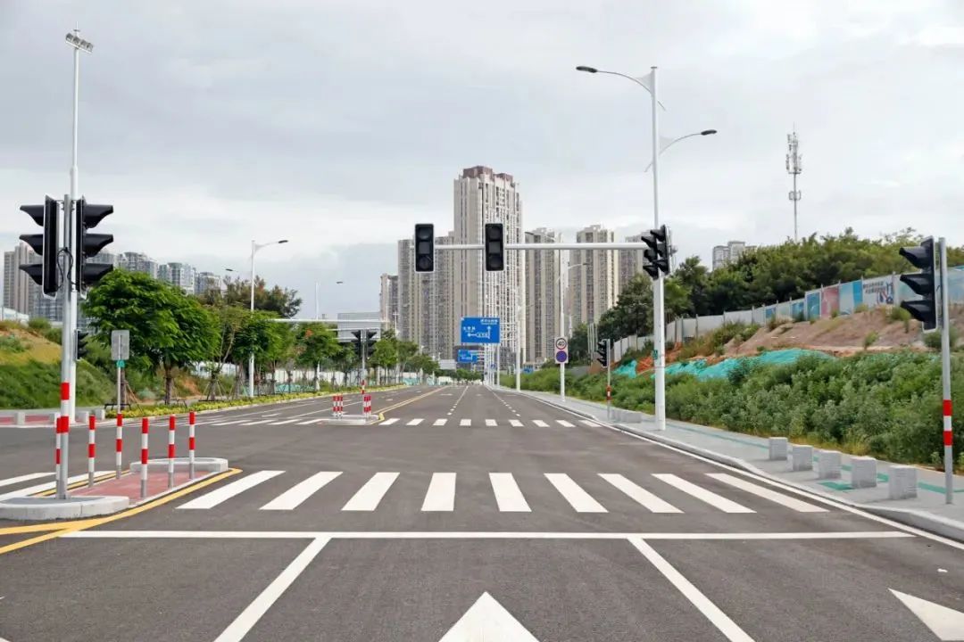 福建厦门智慧多功能杆试点建设完成